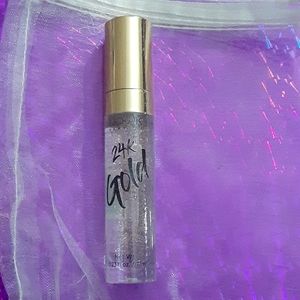 Clear sparkling lipgloss